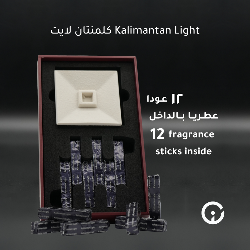 Pure, light Kalimantan light oud, rich and aromatic, in 12 pieces.